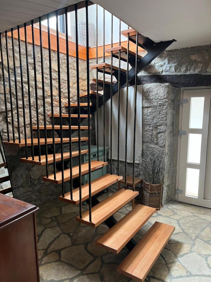Villa Mavrici, Neighbors Free Бузет Экстерьер фото